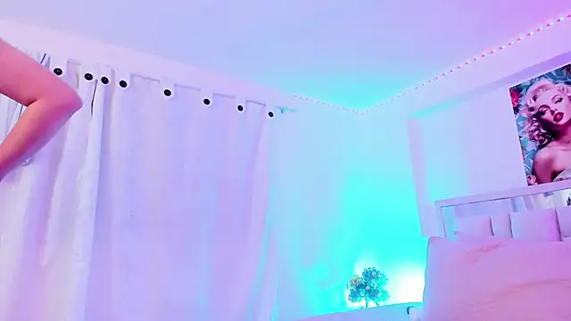 Snapshot of Samanta_roberts1 chatting on October 9, 2025, 11:00 am Samanta roberts1 online show from October 9, 2025, 11:00 am