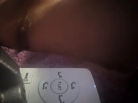 Travislovescum online show from November 22, 2025, 6:23 am