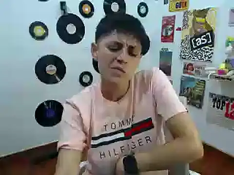 9 Fernanda 9 online show from March 5, 2025, 4:45 am