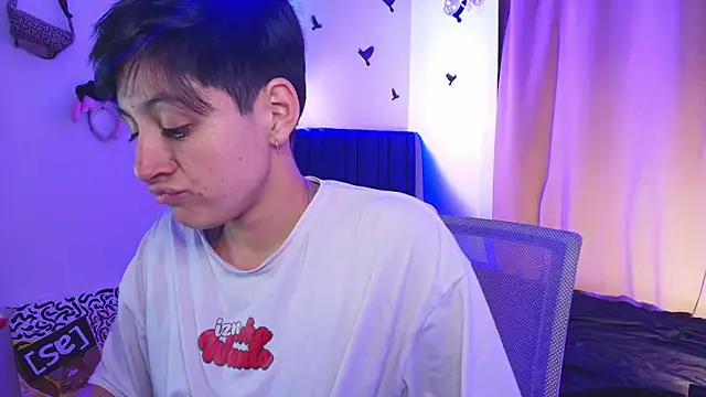 9 Fernanda 9 online show from October 13, 2025, 8:38 am