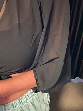 sexy-simmy online show from March 14, 2026, 6:58 pm