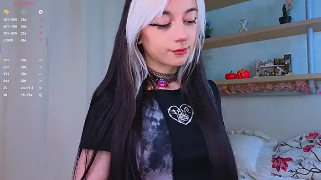 Snapshot of TristaRoht chatting on October 25, 2025, 3:12 pm TristaRoht online show from October 25, 2025, 3:12 pm