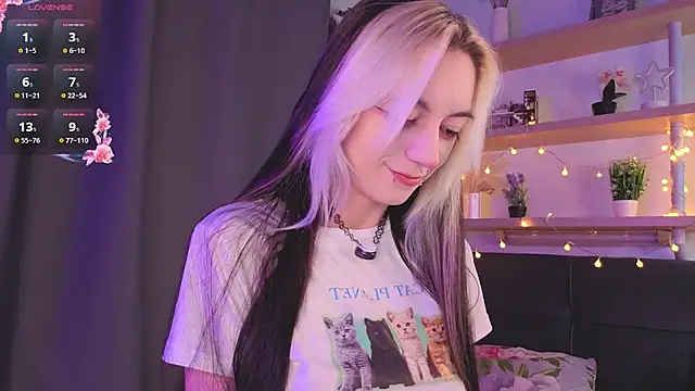 TristaRoht online show from April 24, 2026, 3:14 pm