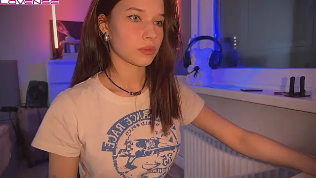 Snapshot of YourOblivion chatting on January 29, 2025, 5:24 pm YourOblivion online show from January 29, 2025, 5:24 pm