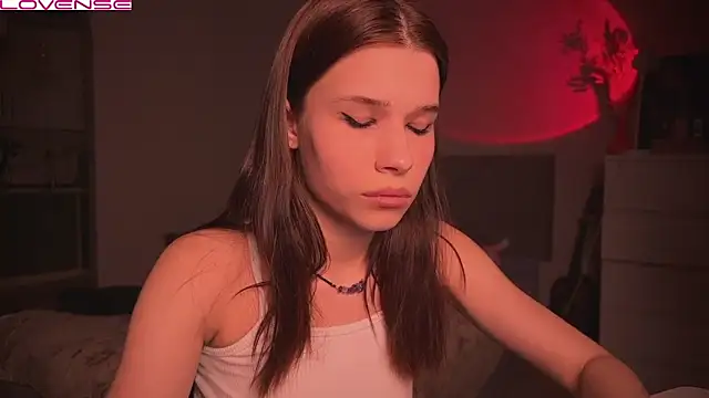 Snapshot of YourOblivion chatting on March 19, 2025, 6:01 pm YourOblivion online show from March 19, 2025, 6:01 pm