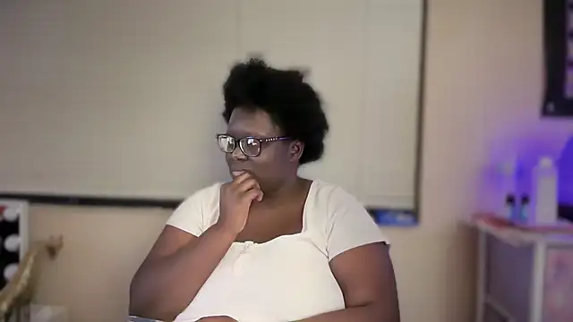 Yagurl  west online show from February 20, 2025, 4:18 am