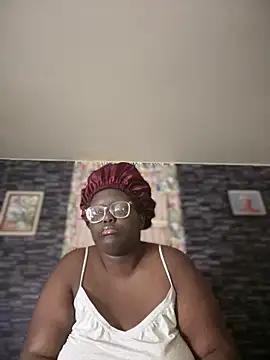 Yagurl  west online show from November 11, 2025, 6:52 am