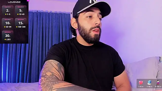 Snapshot of leo_thewolf_ chatting on September 19, 2025, 5:17 pm leo thewolf online show from September 19, 2025, 5:17 pm