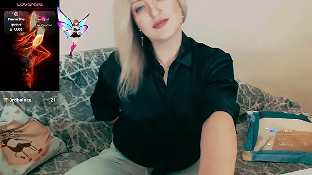 Snapshot of ElysonLang chatting on November 15, 2025, 9:30 pm ElysonLang online show from November 15, 2025, 9:30 pm