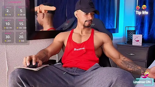 Snapshot of Manolo_Hot1 chatting on March 20, 2025, 2:32 pm Manolo Hot1 online show from March 20, 2025, 2:32 pm