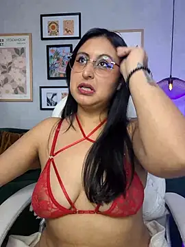 Snapshot of Amber_gold_ chatting on March 3, 2025, 5:41 pm Amber gold  online show from March 3, 2025, 5:41 pm