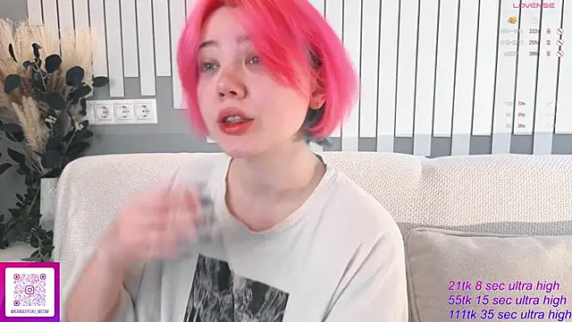 Snapshot of __KawaiiYuki__ chatting on November 16, 2025, 6:29 am KawaiiYuki online show from November 16, 2025, 6:29 am