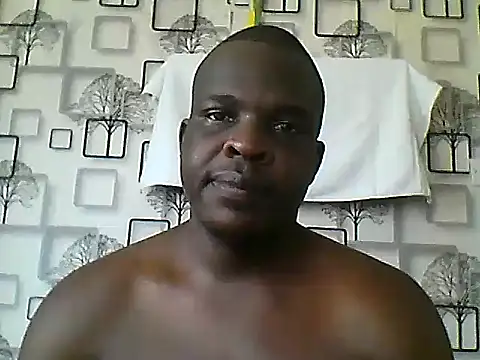Snapshot of Chumba_001 chatting on November 3, 2025, 6:18 am Chumba 001 online show from November 3, 2025, 6:18 am