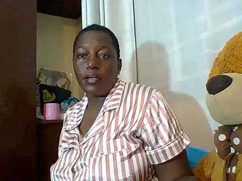 Snapshot of Poisonous_Ivy chatting on March 1, 2026, 10:21 pm Poisonous Ivy online show from March 1, 2026, 10:21 pm