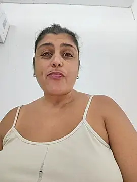 Snapshot of AlyDenalioficial chatting on June 6, 2026, 5:51 pm AlyDenalioficial online show from June 6, 2026, 5:51 pm
