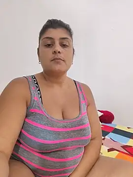Snapshot of AlyDenalioficial chatting on June 2, 2026, 2:28 pm AlyDenalioficial online show from June 2, 2026, 2:28 pm