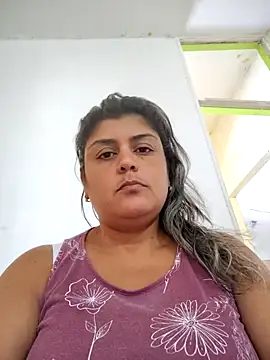 AlyDenalioficial online show from November 2, 2025, 6:13 pm