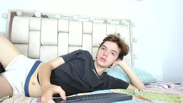 Snapshot of daniel_hot03 chatting on November 20, 2025, 1:45 pm daniel hot03 online show from November 20, 2025, 1:45 pm