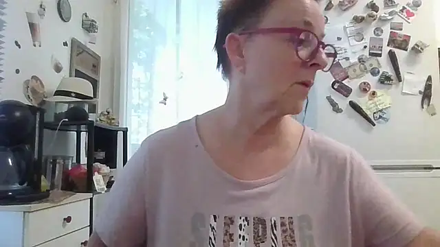 Reife Katy online show from October 1, 2025, 8:41 am