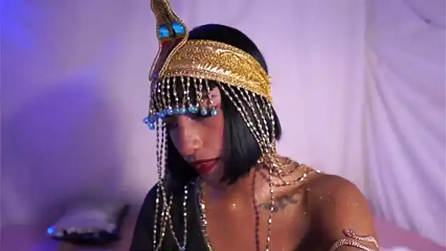 JulietaWinona online show from October 31, 2025, 11:11 pm