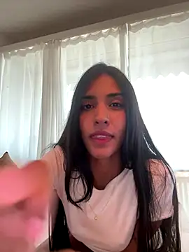 sofi potter  online show from October 23, 2025, 8:35 am