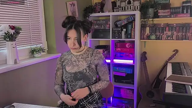 Snapshot of LelianaHazel chatting on March 17, 2026, 3:59 pm LelianaHazel online show from March 17, 2026, 3:59 pm