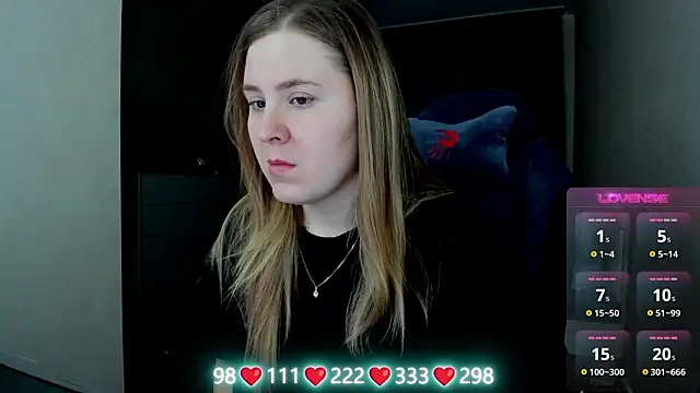 Olivia Munk online show from March 17, 2026, 3:53 am