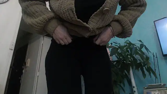 BabyNila online show from December 3, 2024, 9:17 pm