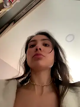 AnnaCastillo  online show from December 21, 2025, 2:52 pm