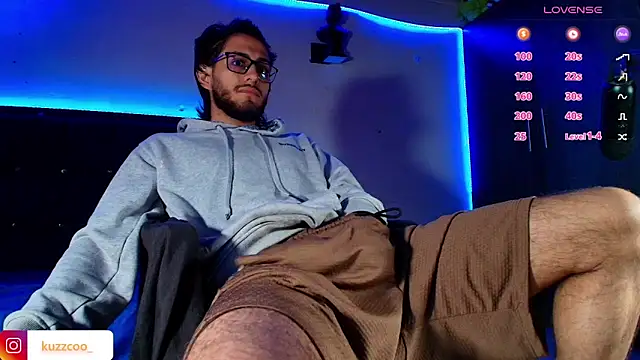 Snapshot of kuzzcoo chatting on November 6, 2025, 8:51 am kuzzcoo online show from November 6, 2025, 8:51 am