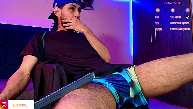 Snapshot of kuzzcoo chatting on November 30, 2025, 2:07 pm kuzzcoo online show from November 30, 2025, 2:07 pm