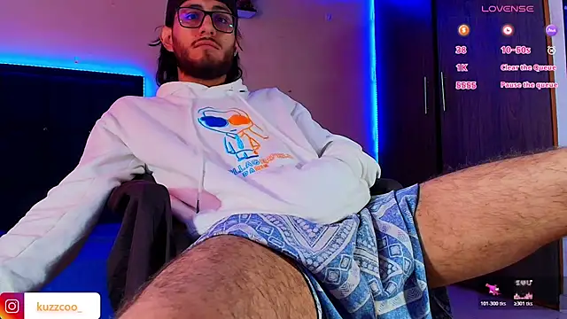 Snapshot of kuzzcoo chatting on November 13, 2025, 3:49 pm kuzzcoo online show from November 13, 2025, 3:49 pm