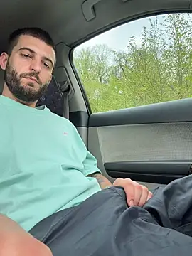 ElChapoGuzman95 online show from April 20, 2026, 6:27 am