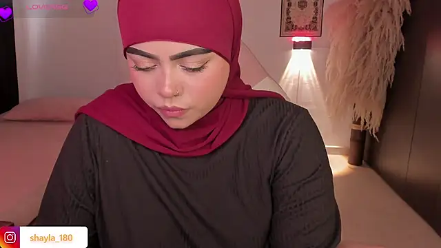 Snapshot of shayla_18 chatting on December 5, 2025, 8:50 pm shayla 18 online show from December 5, 2025, 8:50 pm