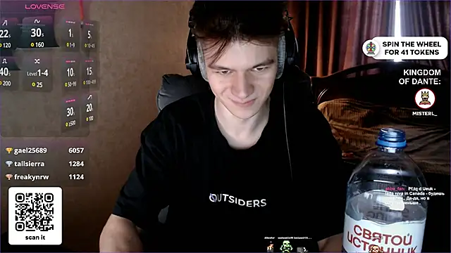 Snapshot of dantebigboi300 chatting on February 22, 2025, 3:34 am dantebigboi300 online show from February 22, 2025, 3:34 am