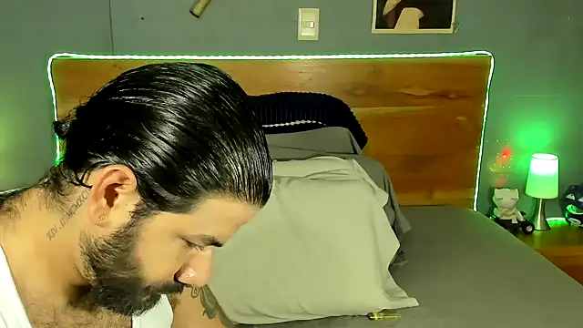 Prometeo-grizzly online show from April 14, 2026, 4:50 am