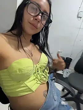  alabina  online show from February 17, 2026, 9:23 pm