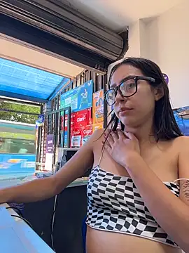  alabina  online show from February 18, 2026, 2:35 pm