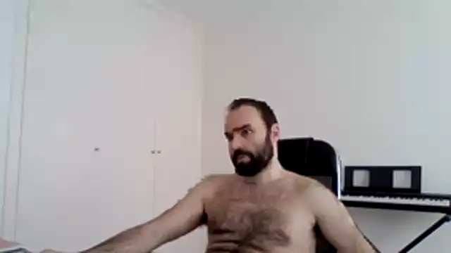 joaodias 97 online show from April 1, 2026, 10:16 am