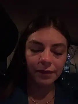 alicee16 online show from January 17, 2025, 1:04 am