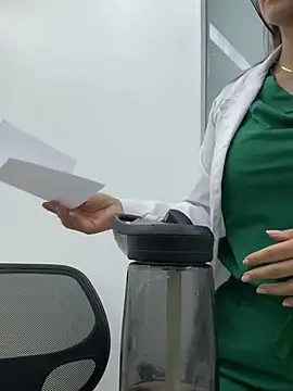 alicee16 online show from January 5, 2025, 9:03 pm