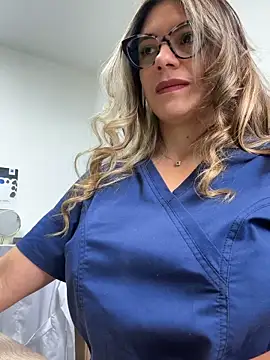 alicee16 online show from January 16, 2026, 7:51 pm