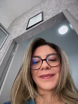 alicee16 online show from March 31, 2026, 5:15 pm