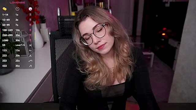 Snapshot of RemyCute chatting on October 29, 2025, 6:07 pm RemyCute online show from October 29, 2025, 6:07 pm