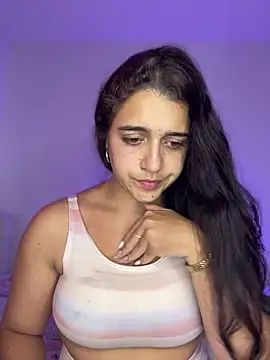 Snapshot of Alicia_Ruiz chatting on November 13, 2025, 6:23 pm Alicia Ruiz online show from November 13, 2025, 6:23 pm