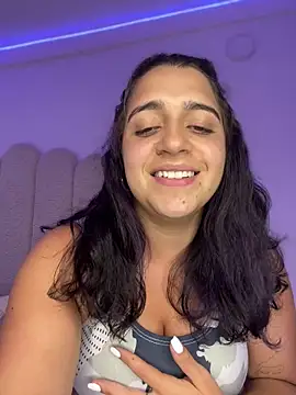 Snapshot of Alicia_Ruiz chatting on January 5, 2026, 6:00 pm Alicia Ruiz online show from January 5, 2026, 6:00 pm