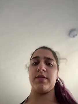 Snapshot of Alicia_Ruiz chatting on February 23, 2025, 12:08 am Alicia Ruiz online show from February 23, 2025, 12:08 am