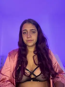 Snapshot of Alicia_Ruiz chatting on March 5, 2025, 4:35 pm Alicia Ruiz online show from March 5, 2025, 4:35 pm