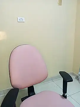 nammy  dirtyhott online show from November 7, 2025, 1:59 pm