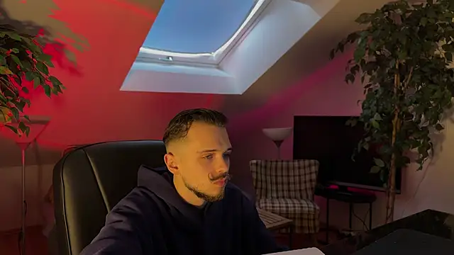 Snapshot of naked_psy chatting on February 22, 2026, 2:19 pm naked psy online show from February 22, 2026, 2:19 pm